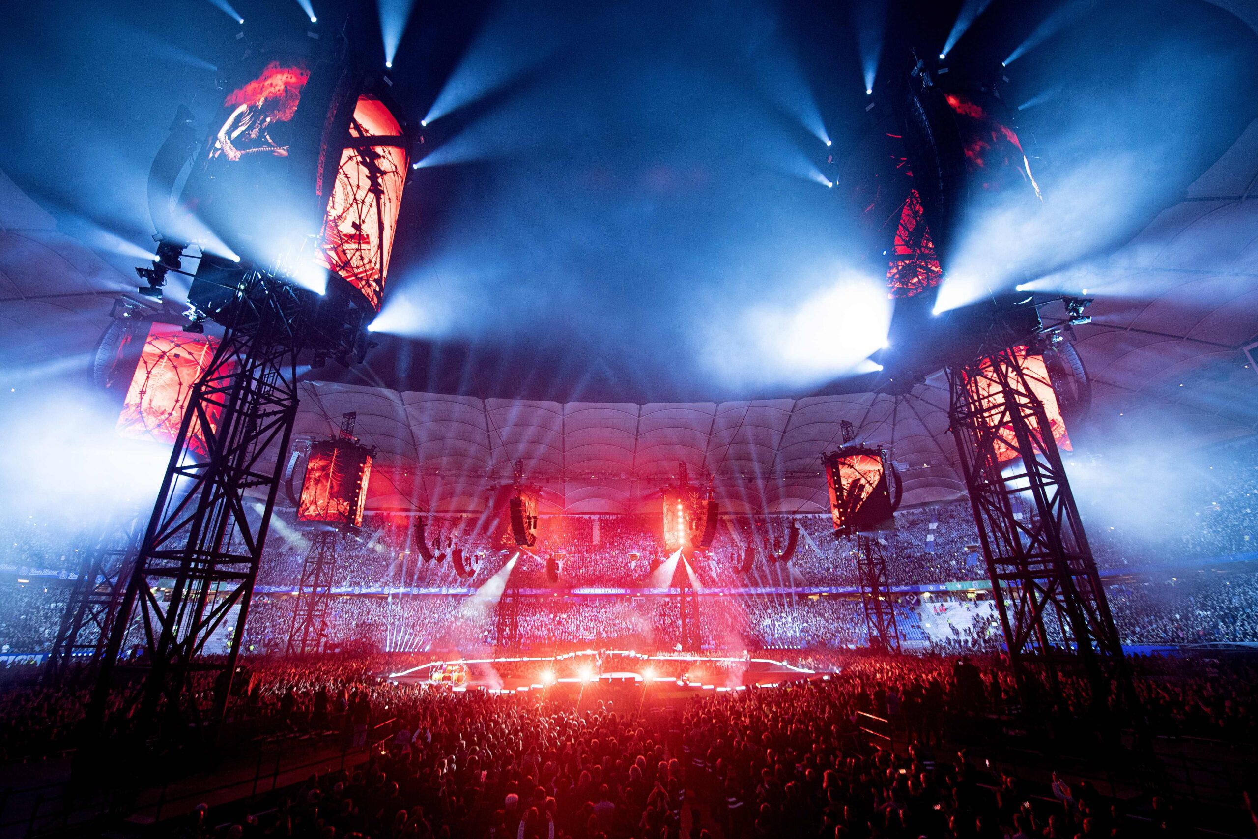 METALLICA-LIVE_IMAGE (11) (1)-compressed