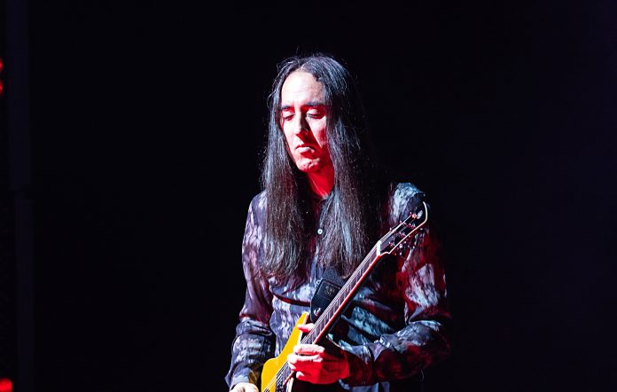 The Smashing Pumpkins anuncian la salida del guitarrista Jeff Schroeder