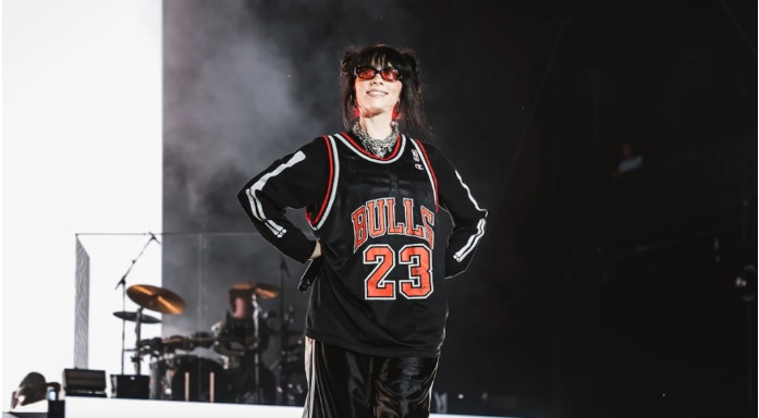 Billie Eilish dice que nunca se sintió como una mujer