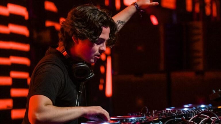 Nico-Falla-un-DJ-emergente-guatemalteco-que-impulsa-la-musica-electronica-885x500