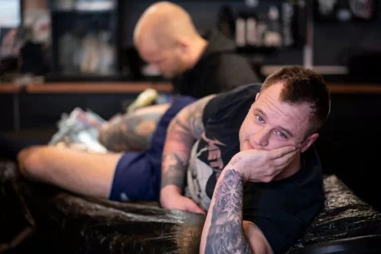 Record Guinness por tener 43 tatuajes diferentes de Metallica