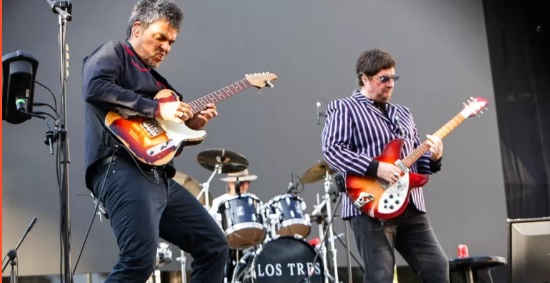Los Tres estrenan «Un Amor Violento» en vivo de su show en Plaza Ñuñoa