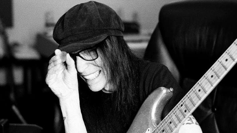 MICK MARS presenta nuevo sencillo Undone