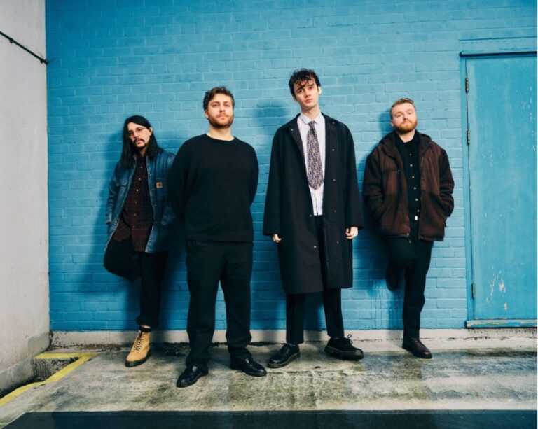 f3740559-c8f9-4f04-5f3d-3a61ce802aac