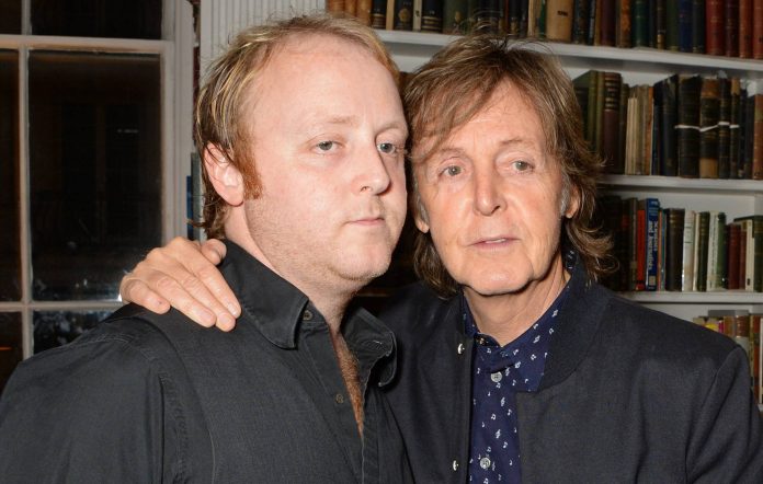 James McCartney anuncia su primer sencillo nuevo desde 2016 con 'Beautiful'
