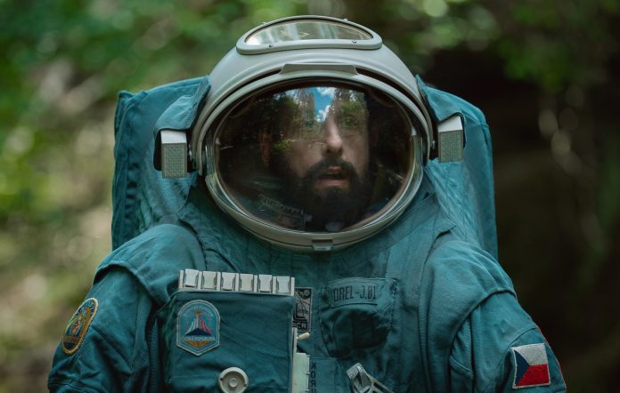 Aquí están todas las canciones de la banda sonora de 'Spaceman'