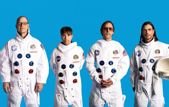 Weezer celebrará los 30 años de su álbum debut con la gira 'Voyage To The Blue Planet'