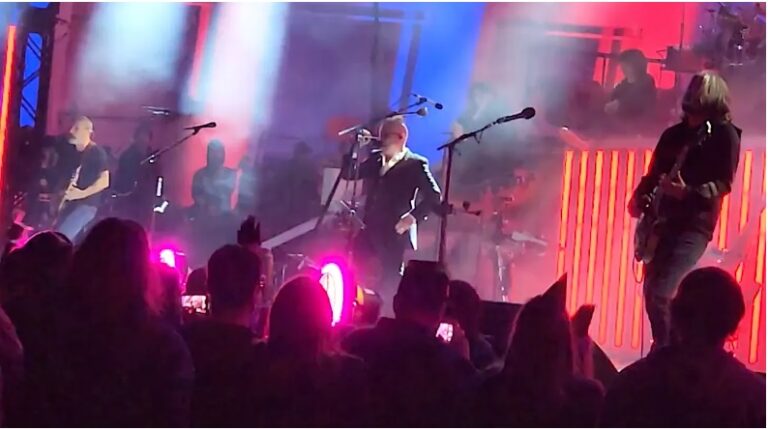 Una actuación sorpresa de A Perfect Circle en Los Angeles