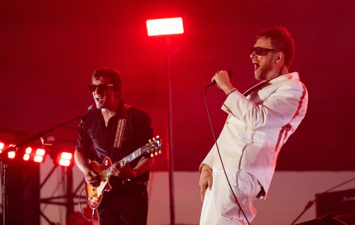 Graham Coxon de Blur habla sobre tocar para un público “aburrido” en Coachella
