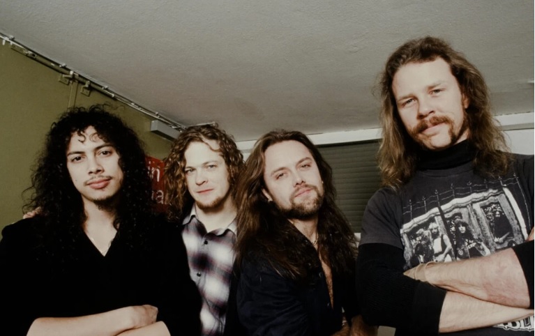 Metallica aparece en la lista de las peores portadas de álbumes de la revista Rolling Stone