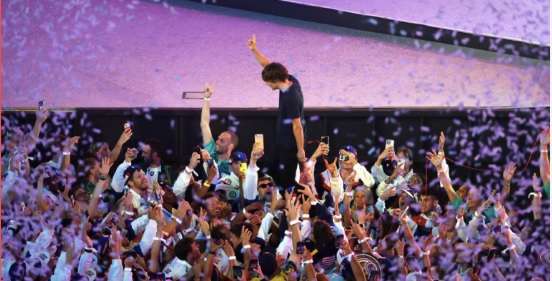 Thomas Mars de Phoenix reveló que furor del público en la ceremonia de clausura no fue planeada