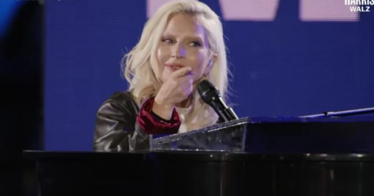 Lady Gaga interpreta “God Bless USA” y “The Edge of Glory” en el mitin de Kamala Harris