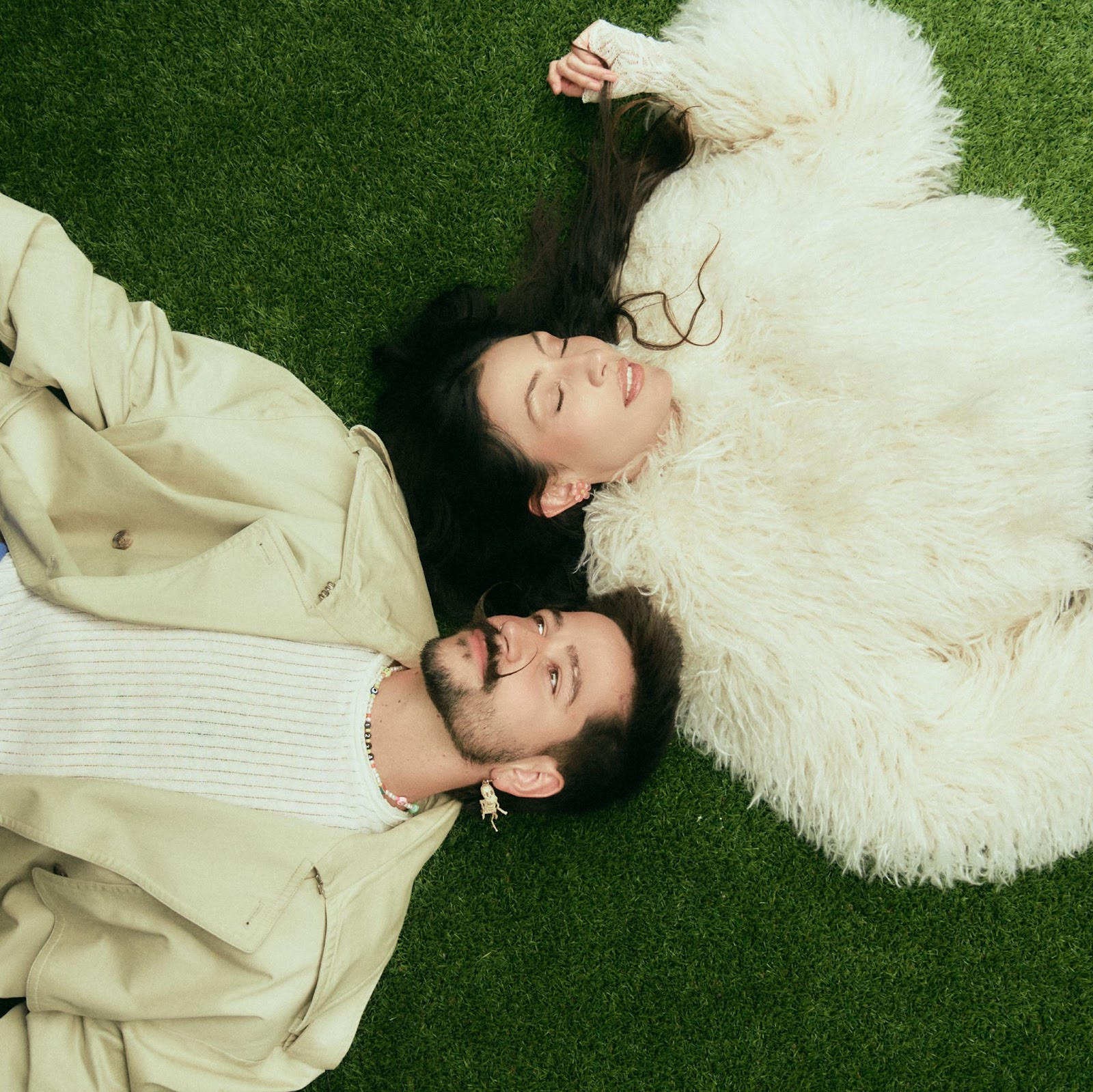 Daniela Spalla y Camilo presentan una nueva versión de “Lejos de la Ciudad”