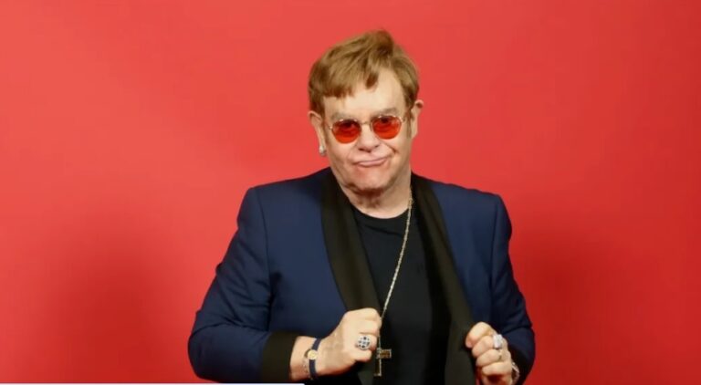 Elton John califica la legalización de la marihuana como “uno de los mayores errores de todos los tiempos”