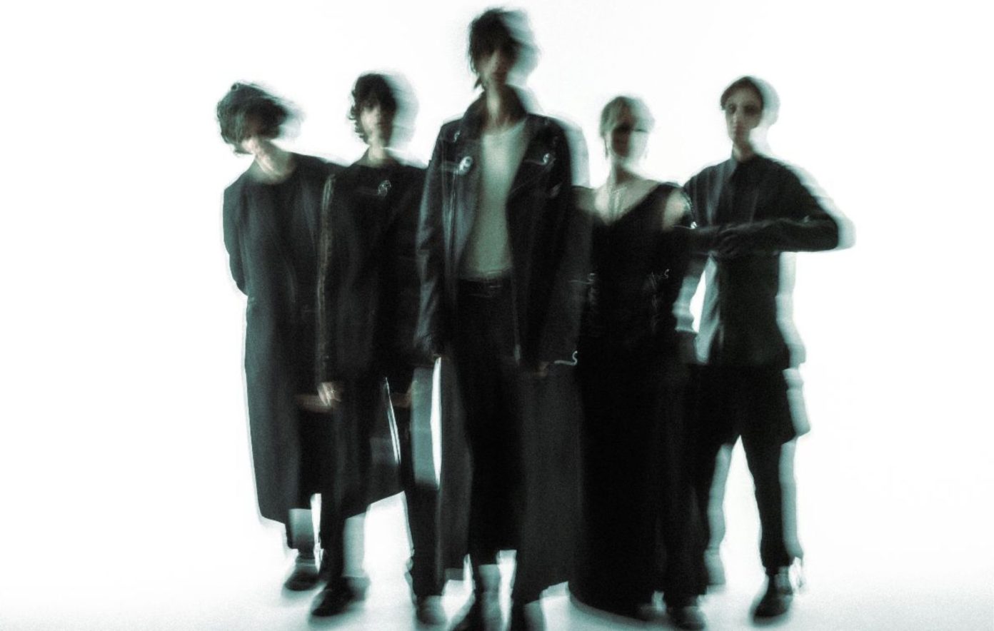 Escucha el nuevo single  de The Horrors, “More Than Life”