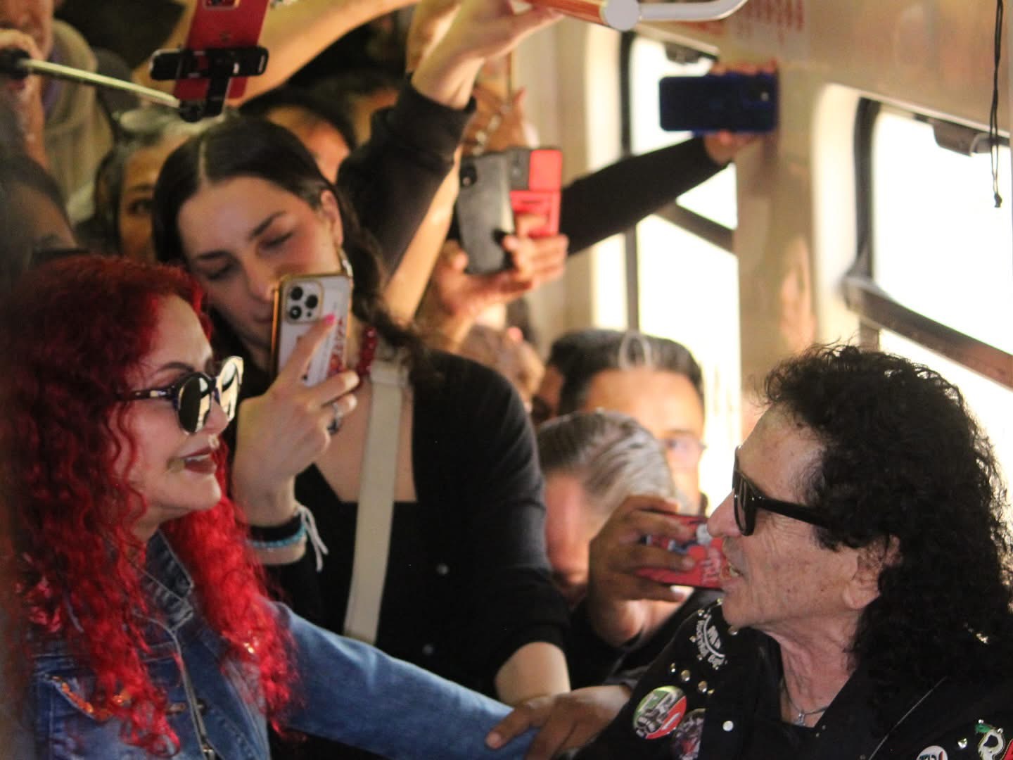 El Tri concierto en el tren Suburbano