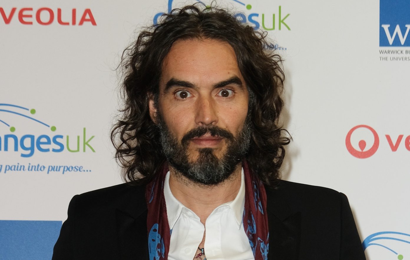 La BBC se disculpa por la gestión de las denuncias de mala conducta de Russell Brand