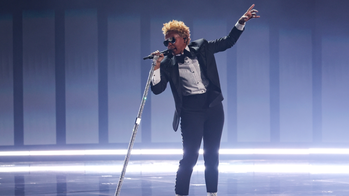 Janelle Monáe hace una versión de “Don’t Stop ’til You Get Enough” de Michael Jackson