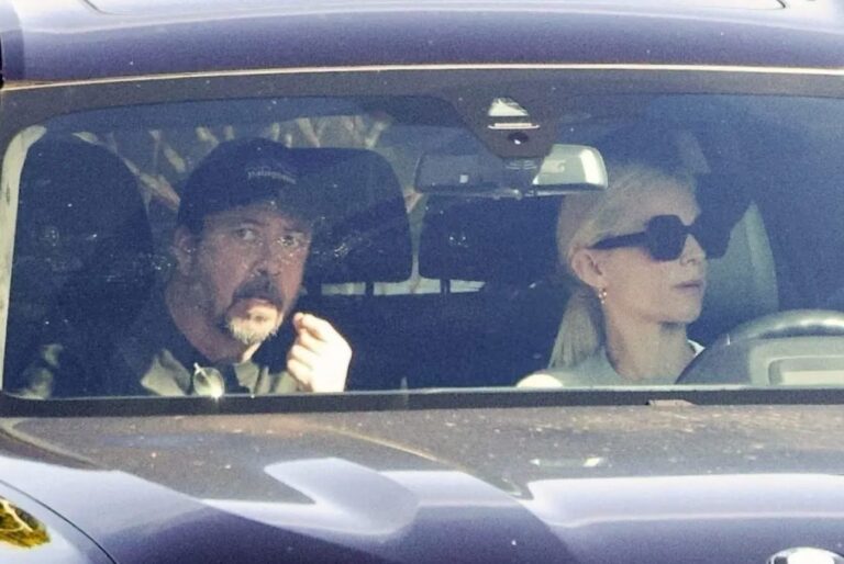 DAVE GROHL visto JUNTO con su ESPOSA por PRIMERA VEZ desde su romance y escándalo por el bebé.