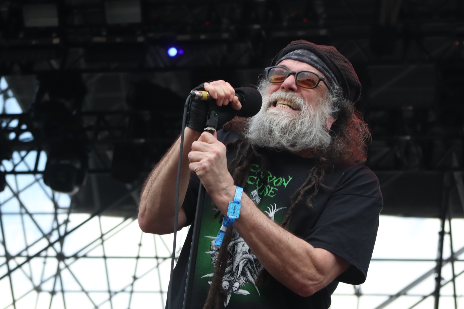 Six Feet Under_ Titans Of Metal (26)