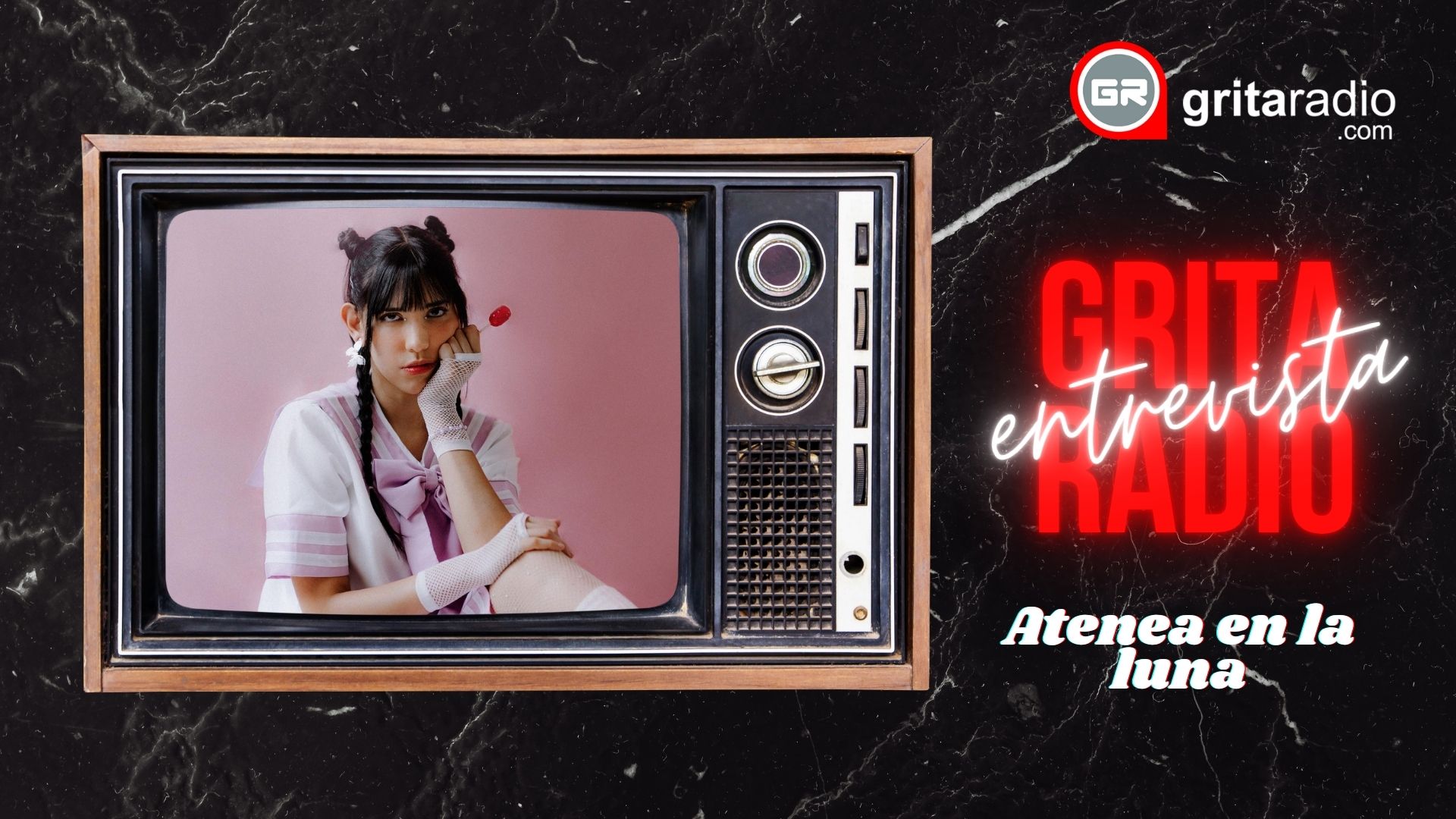 37_Atenea en la luna