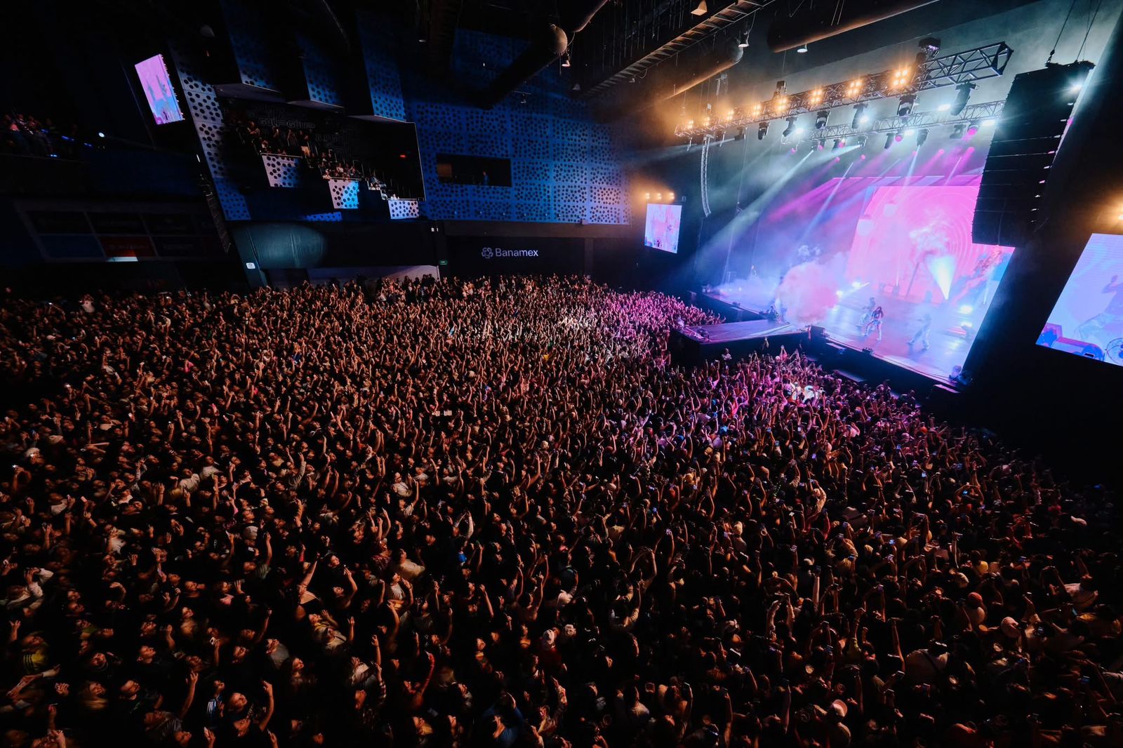 YERI MUA PEPSI CENTER (7)