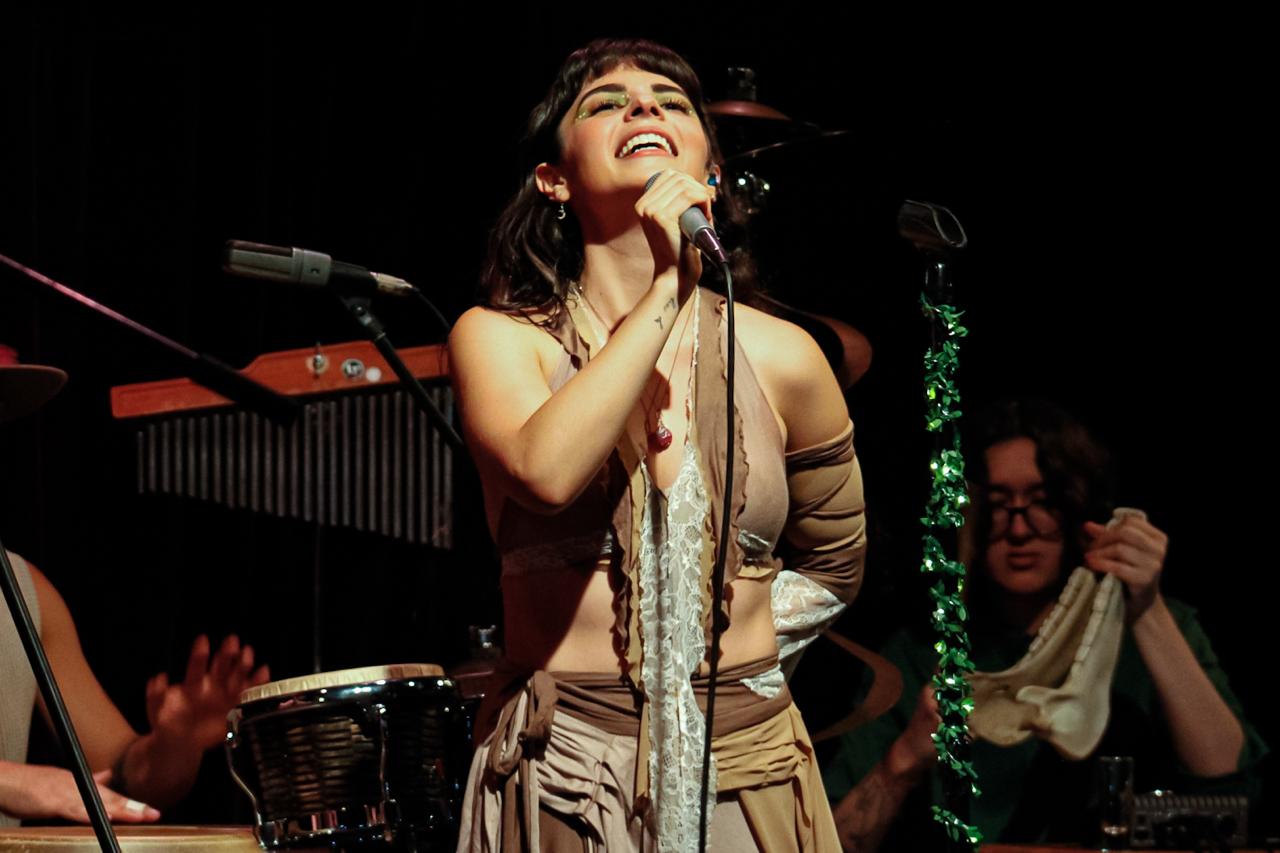 NIKKI FOLK FORO DEL TEJEDOR 30 DE JULIO DE 2025 (2)