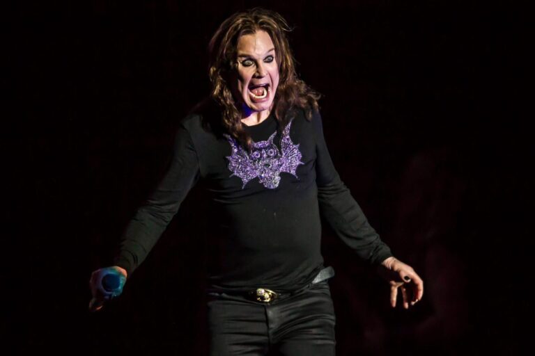 OZZY OSBOURNE CORONA HEEL & HEAVEN 2018 (9)