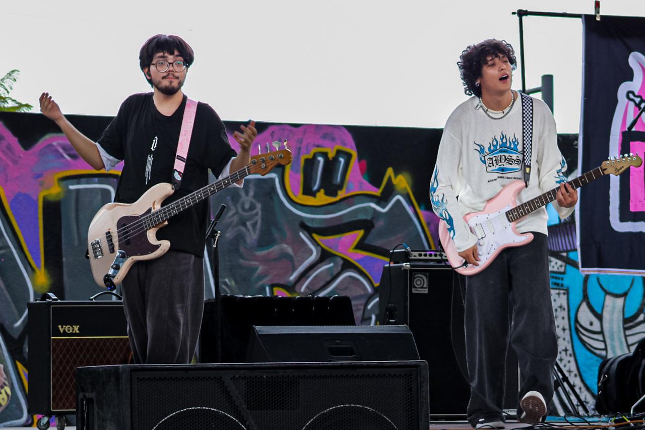 DR. PINK RUIDO JOVEN PARCUR 23 DE AGOSTO 2025 (4)