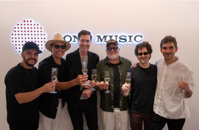 JUMBO REGRESA A SONY MUSIC MÉXICO Y ANUNCIA UNA NUEVA ETAPA