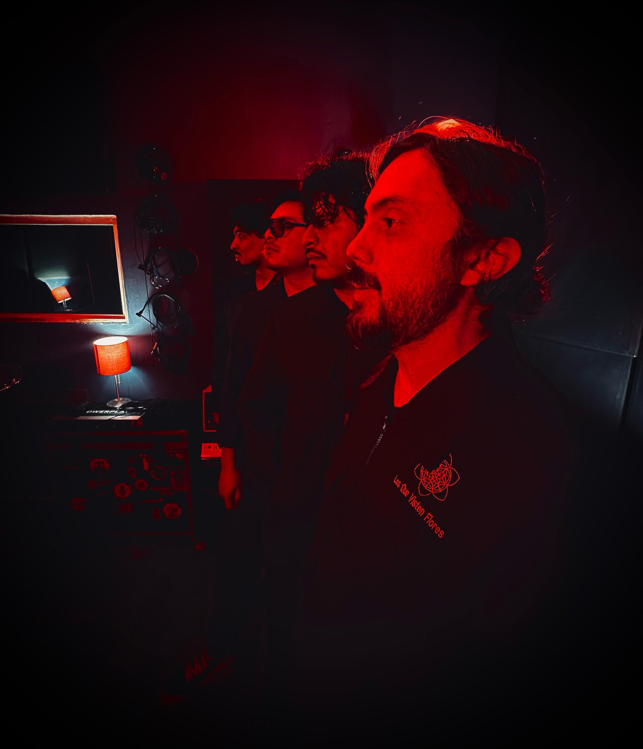 LOS QUE VENDEN FLORES