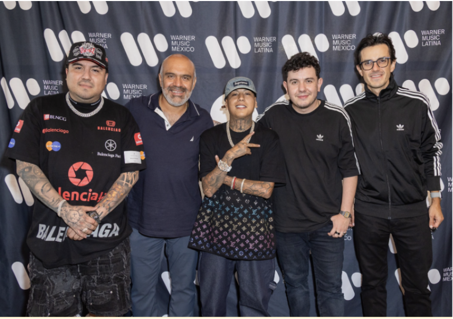 TORNILLO FIRMA CON WARNER MUSIC MÉXICO