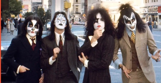 Box set de «Dressed to Kill» de Kiss incluirá dos conciertos completos de 1975