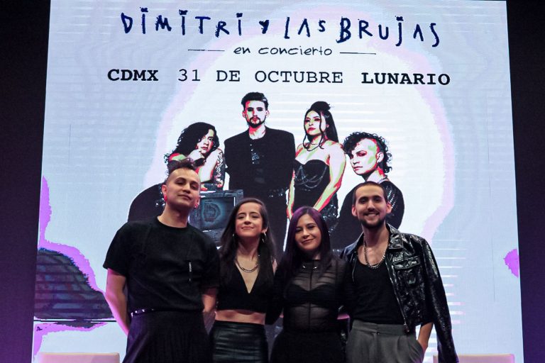 DIMITRI Y LAS BRUJAS
