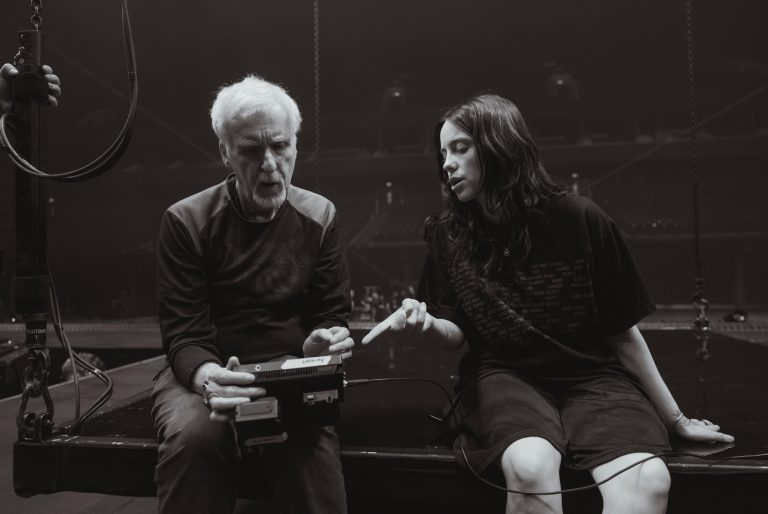 James Cameron y Billie Eilish llevarán a cines HIT ME HARD AND SOFT THE TOUR (EN VIVO EN 3D)