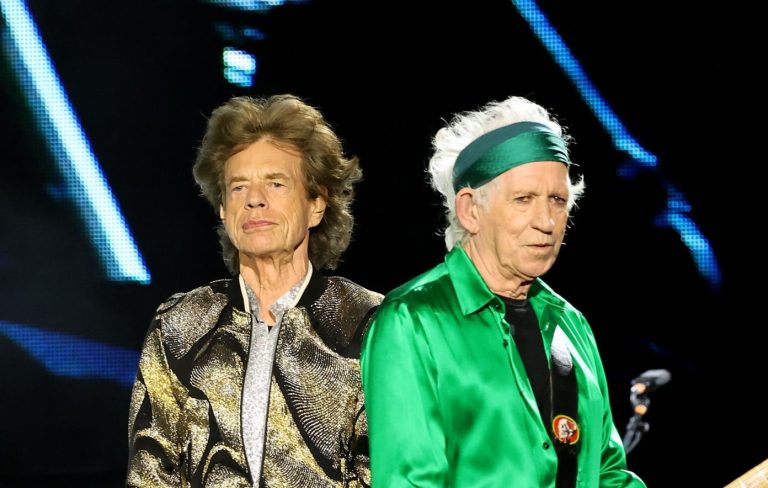 Mick Jagger y Keith Richards de los Rolling Stones rinden homenaje a Jimmy Cliff