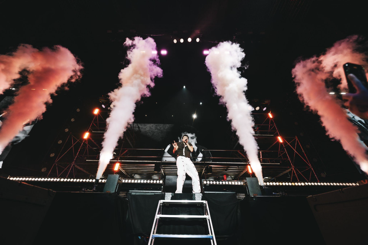 SEBASTIÁN YATRA ANUNCIA LA ETAPA LATINOAMERICANA DE SU “ENTRE TANTA GENTE TOUR”