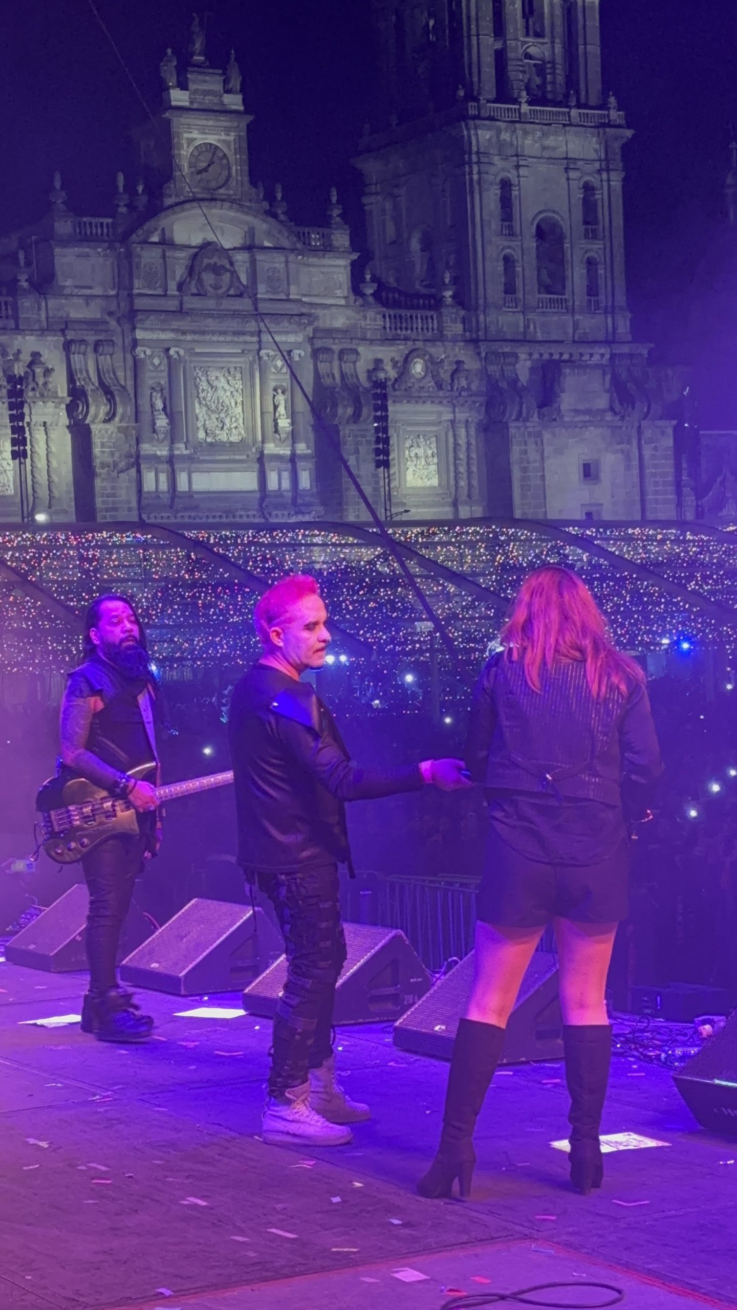 REÚNE 80 MIL ASISTENTES CONCIERTO DE LAS VÍCTIMAS DEL DOCTOR EN EL ZÓCALO