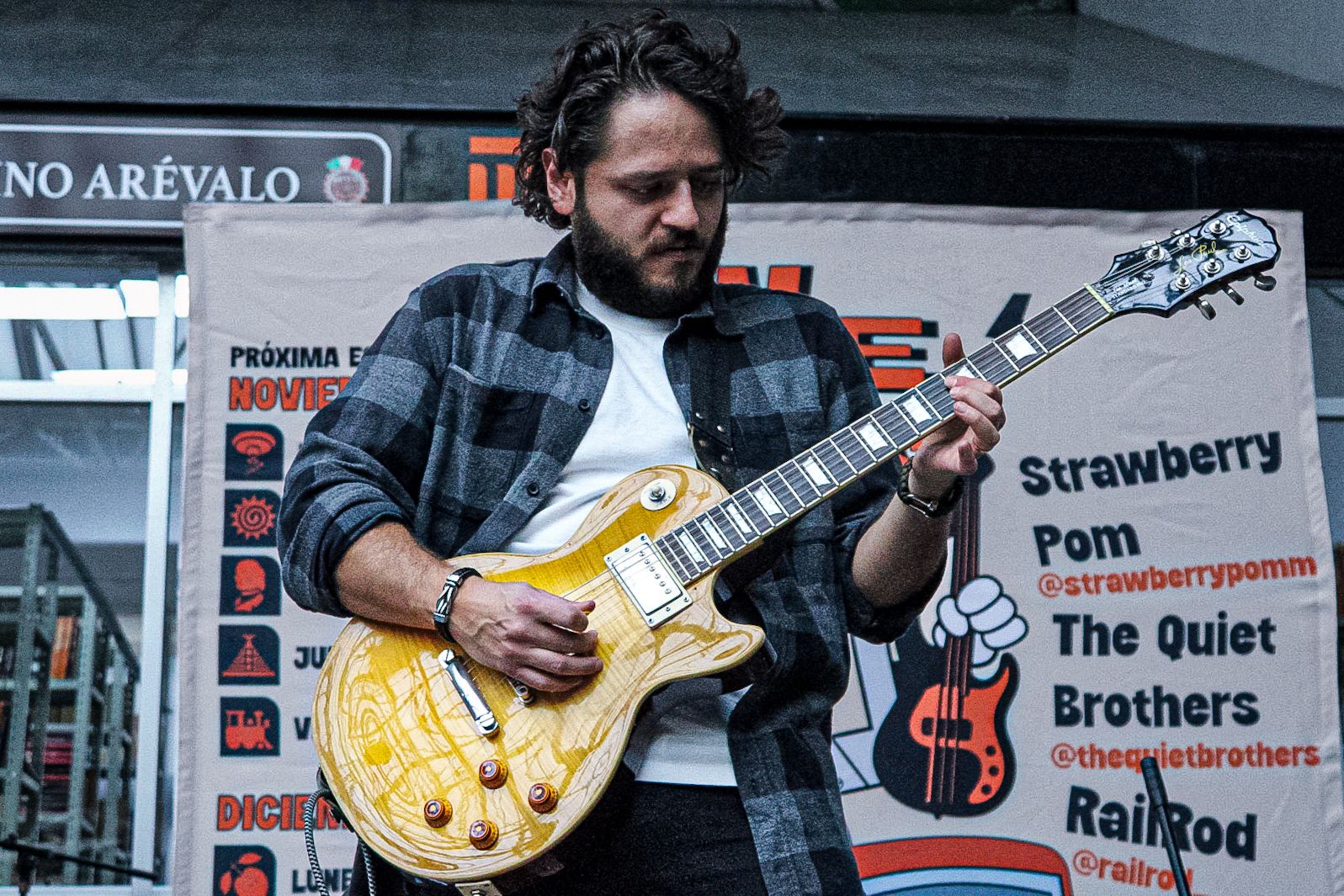 THE QUIET BROTHERS METRO CHABACANO 1 DE DICIEMBRE 2025 (2)