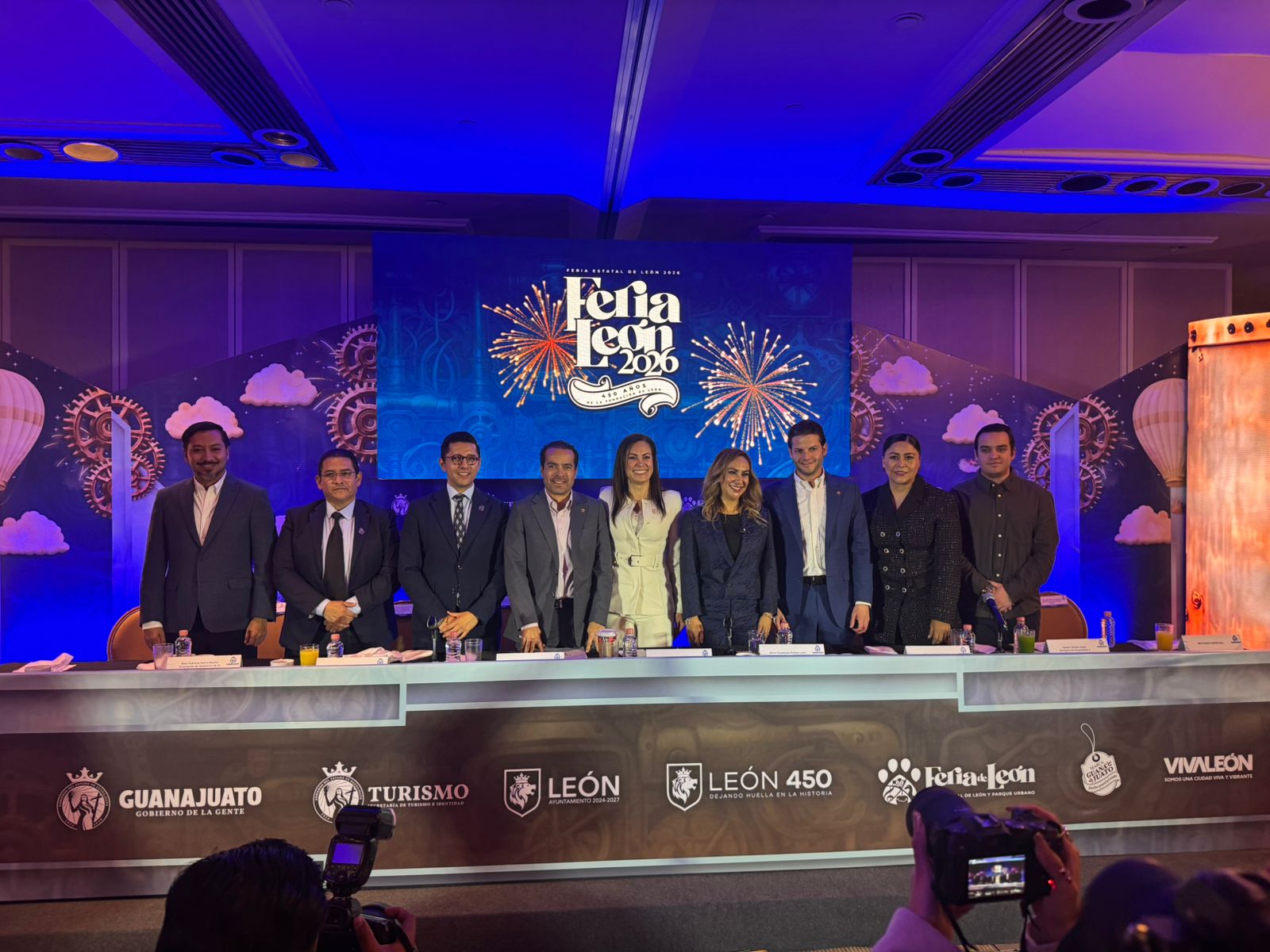 feria de leon conferencia de prensa