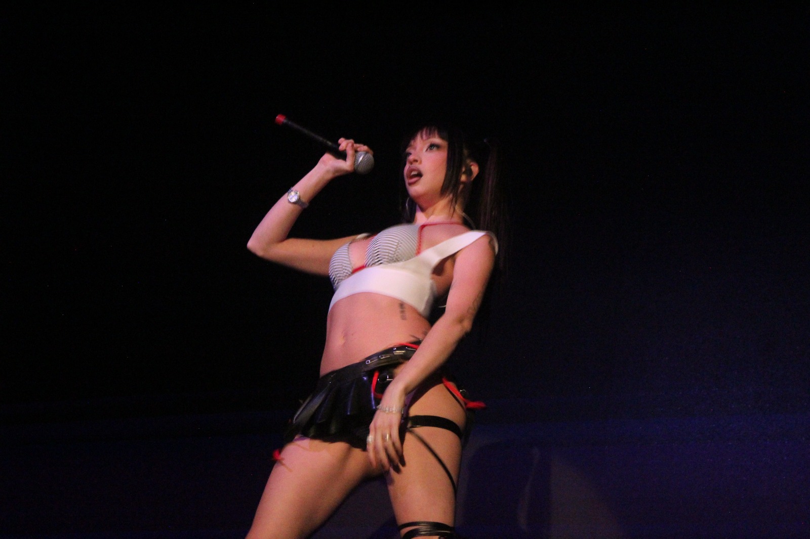 six sex 2 (3)
