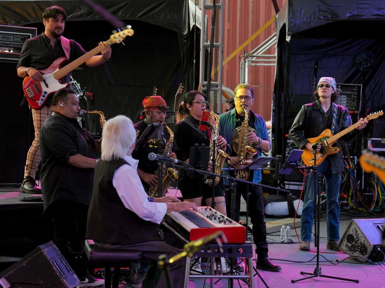 Guillermo Briseño En Noches de Primavera