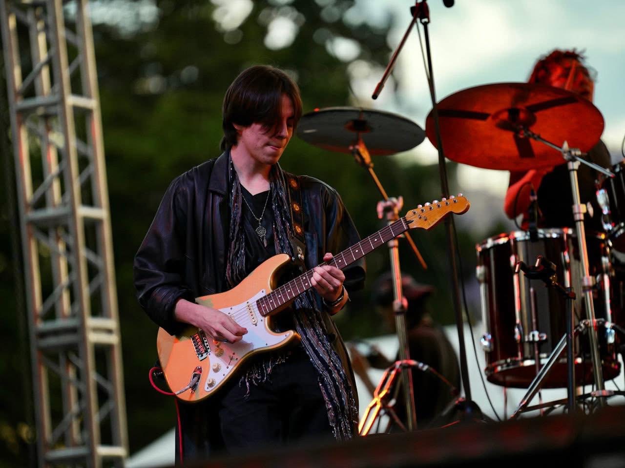 Guillermo Briseño En Noches de Primavera