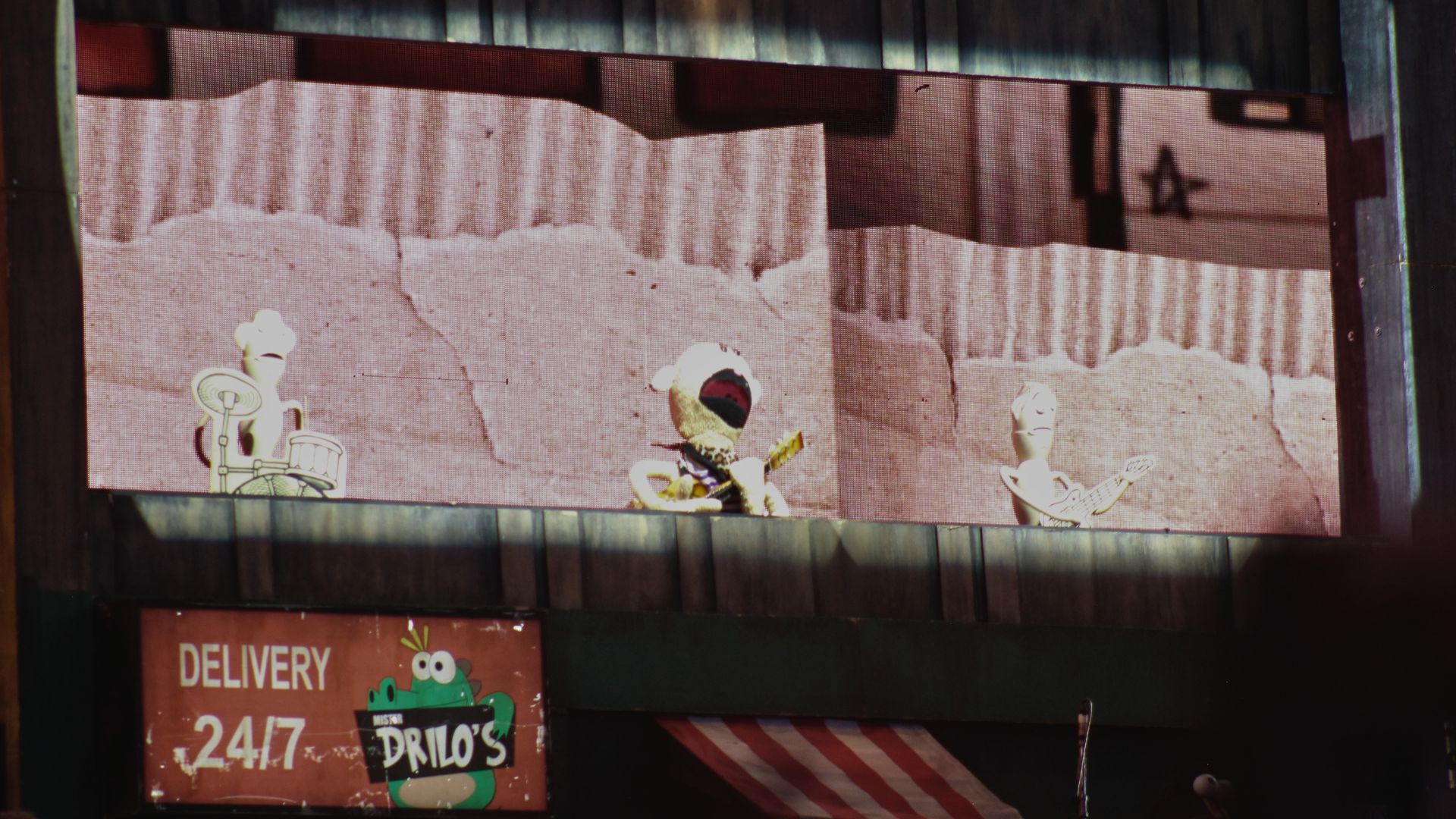 31 MINUTOS - TECATE PAL NORTE (3)