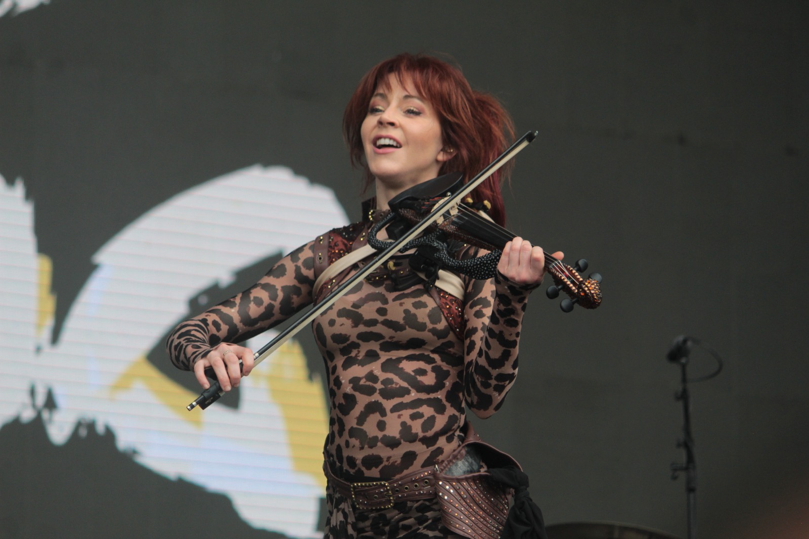 Lindsey Stirling H (1)