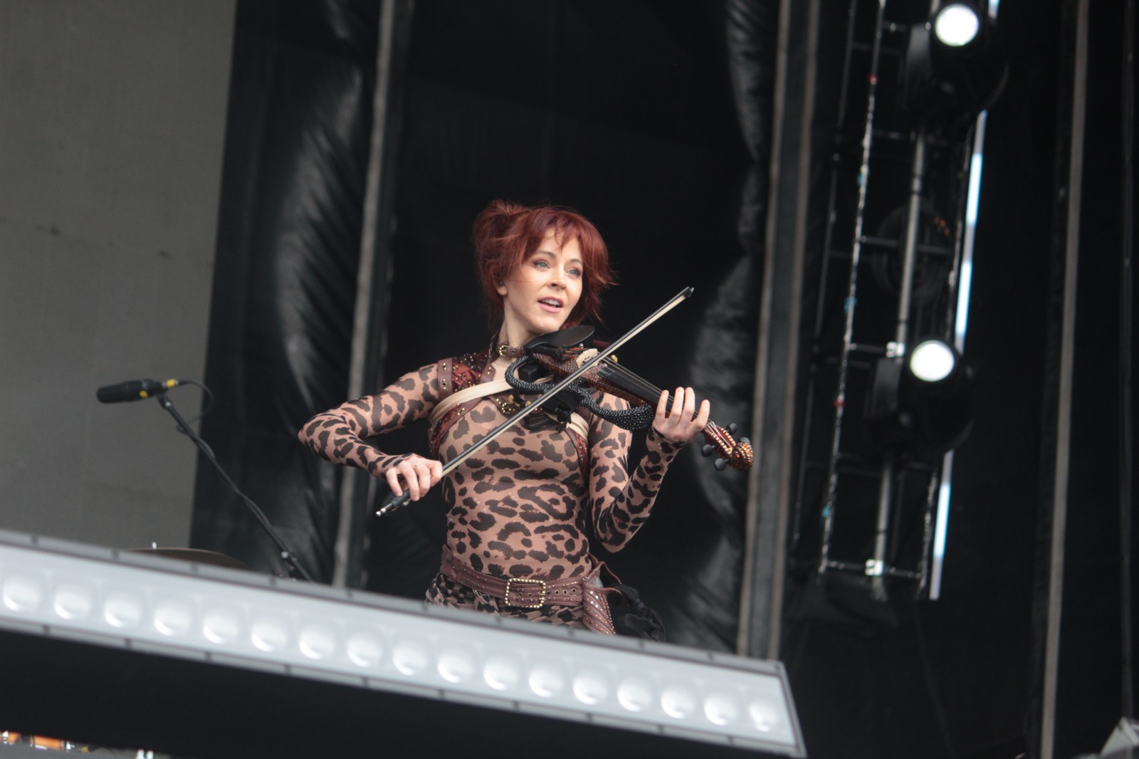 Lindsey Stirling H (10)