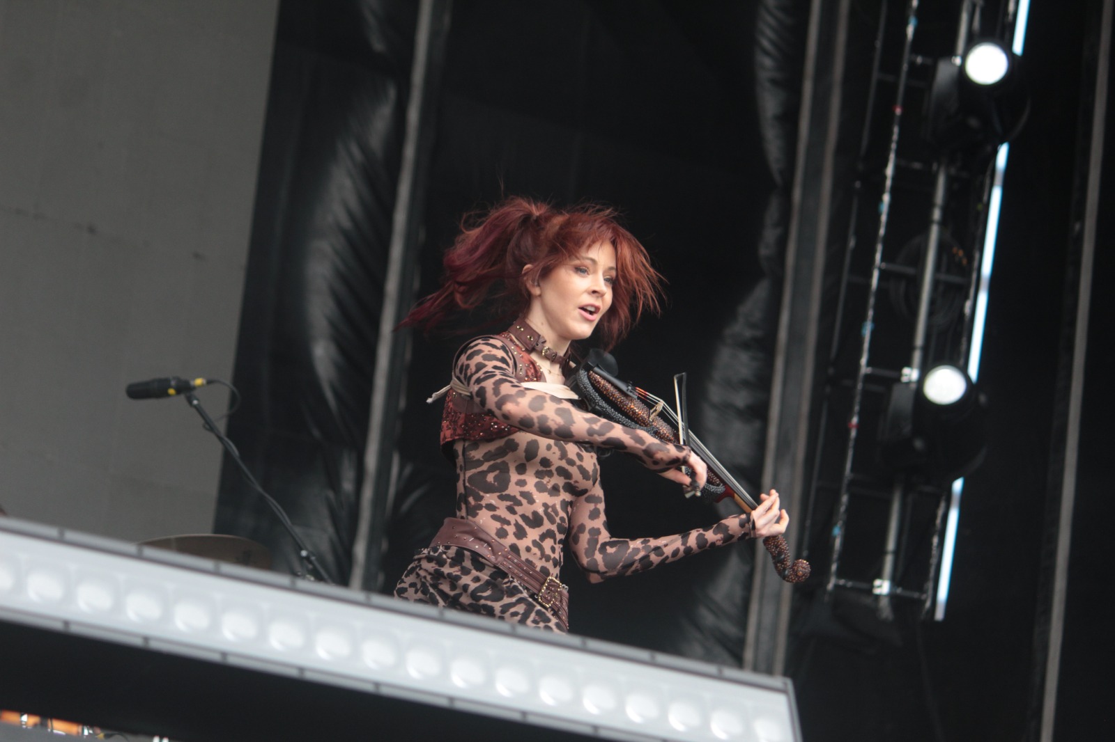 Lindsey Stirling H (9)