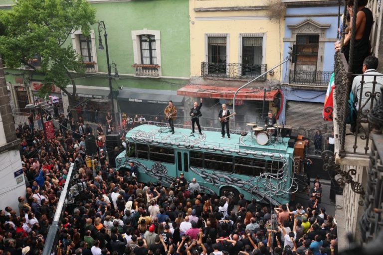 U2 graba nuevo videoclip en las calles de la Ciudad de México
